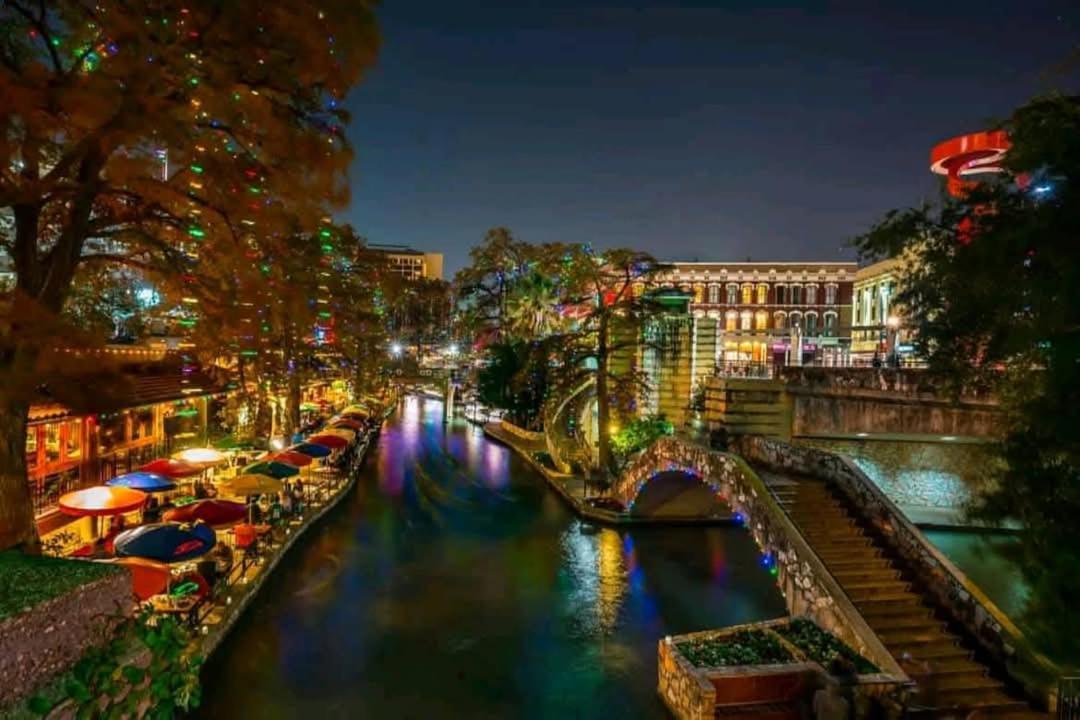 Viva Fiesta Condo On San Antonio Riverwalk المظهر الخارجي الصورة